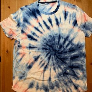 Hollister Curved Hem Tee Tie Dye Swirl, Size L